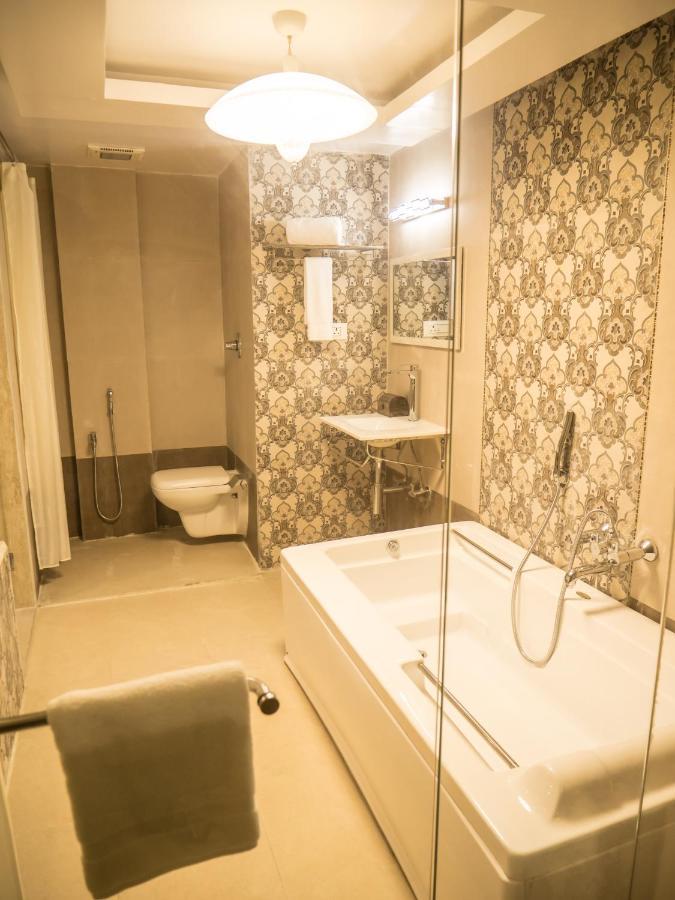 Hotel Blue Waves Jangli Ghat Экстерьер фото