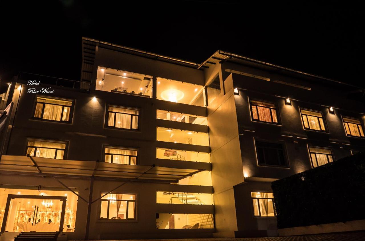 Hotel Blue Waves Jangli Ghat Экстерьер фото